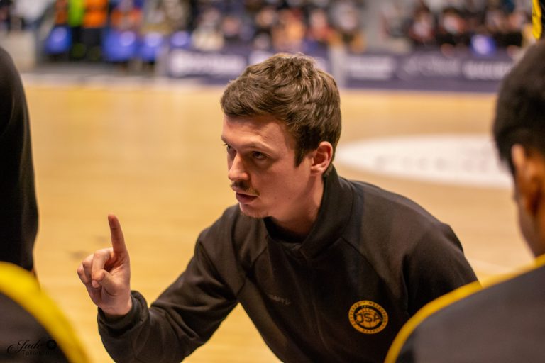 Portrait – Mathieu Hubert, Entraîneur des JSA BMB